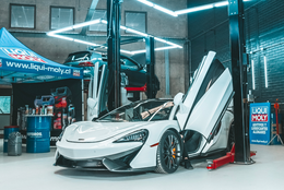 Kenner Motorsport confía en LIQUI MOLY para su McLaren 570s