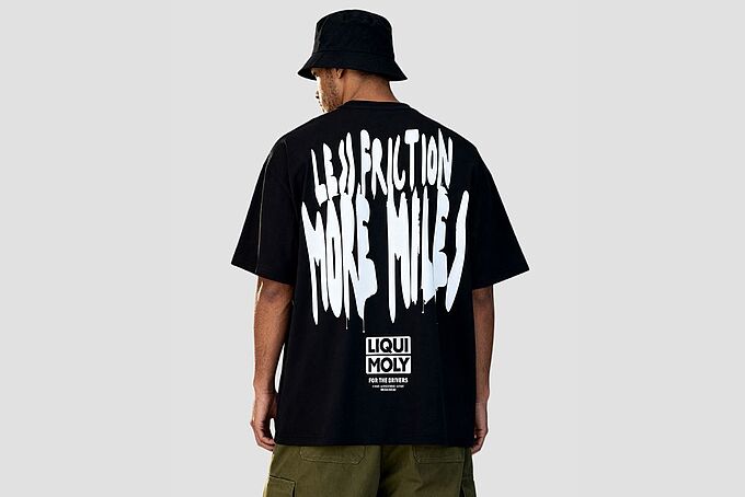 STREETWEAR T-Shirt schwarz - Less Friction back