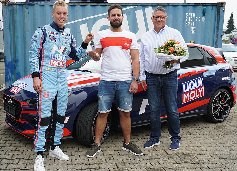 #myliquimoly_Gewinnspiel_Hyundaii30N_Luca Engstler_Markus J._Peter Baumann_ 2