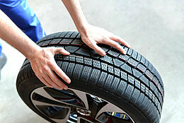 An easy wheel change with LIQUI MOLY