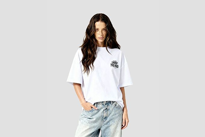 STREETWEAR T-Shirt weiß - Under the Hood front