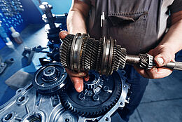 Tasks of the gear oil