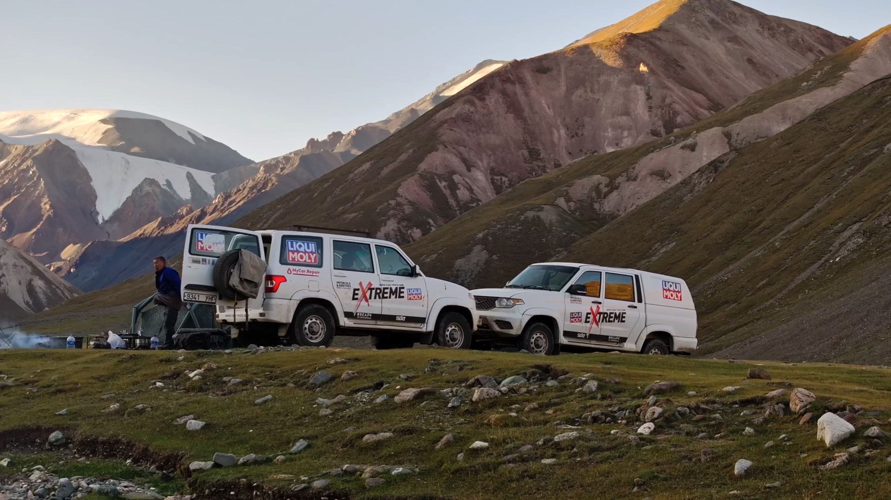 Me 4x4 në shtigje të lashta nëpër Mongoli